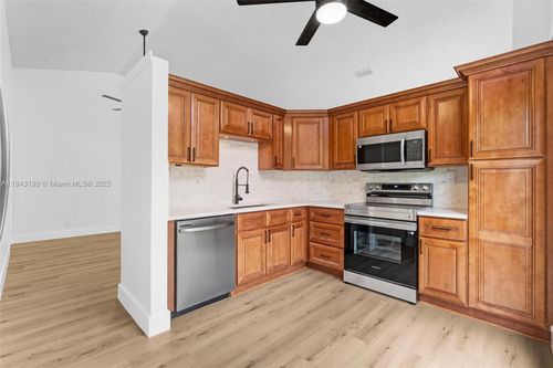 605 Laurel Way, North Lauderdale, FL, 33068-3939 | Card Image