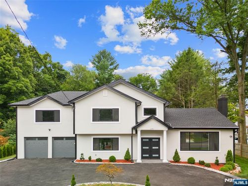 291 Tappan Rd, Norwood, NJ, 07648-1606 | Card Image