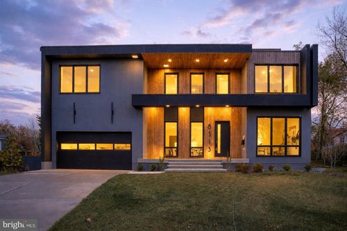 8313 Syracuse Cir, VIENNA, VA, 22180-7101 | Card Image