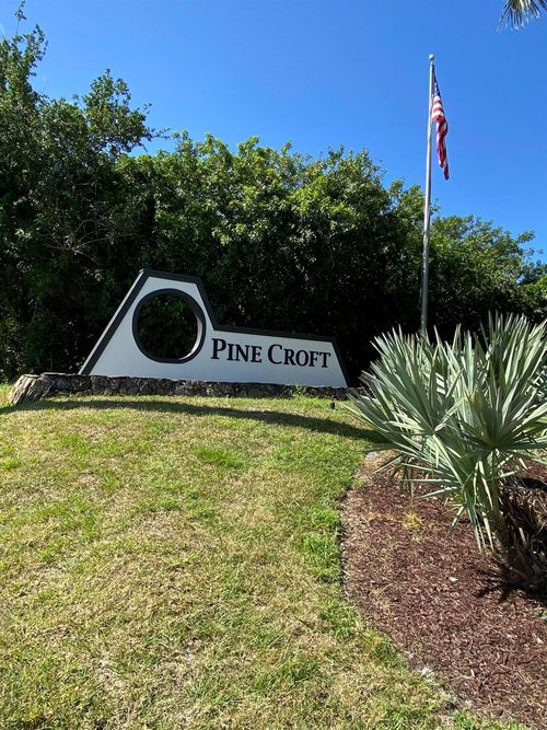 d8-10501 Se Croft Ct, Hobe Sound, FL, 33455-6343 | Card Image
