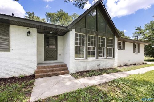 3824 Timbercrest Dr Nw, Huntsville, AL, 35810-2154 | Card Image