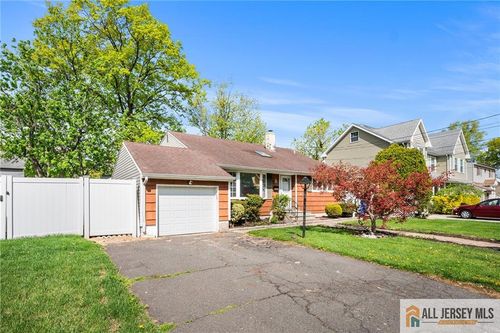 67 Drake Place, Colonia, NJ, 07067 | Card Image