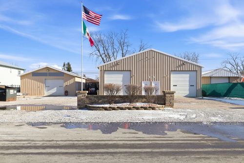 14427 S California Ave, Posen, IL, 60469-1231 | Card Image