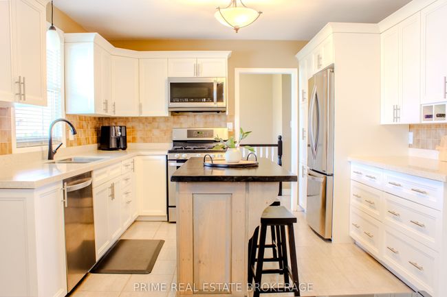 254 Pryde Blvd, House other with 4 bedrooms, 2 bathrooms and 4 parking in Exeter ON | Image 6