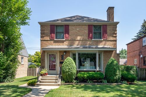 229 N Western Ave, Park Ridge, IL, 60068-3133 | Card Image