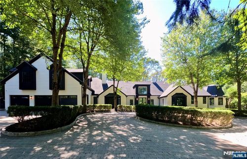 4 Duck Pond Rd, Alpine, NJ, 07620-1127 | Card Image