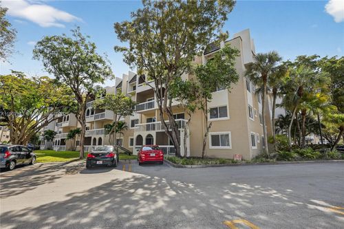 apt-307-8103 Camino Real, Miami, FL, 33143-6735 | Card Image