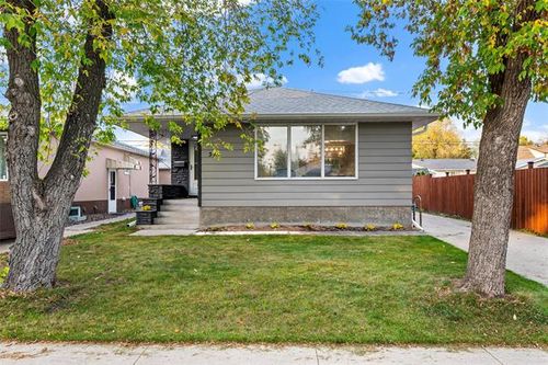 377 Mcleod Ave, Winnipeg, MB, R2K0B1 | Card Image