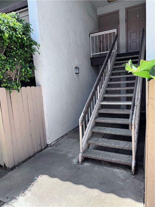 unit-h13-2521 W Sunflower Ave, Santa Ana, CA, 92704-8511 | Card Image