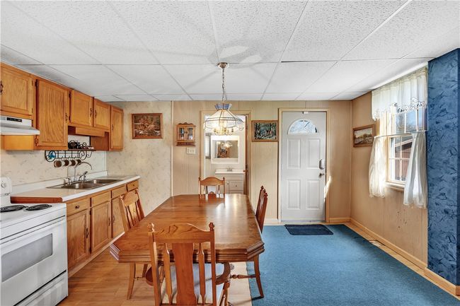 6808 Low St, House other with 3 bedrooms, 2 bathrooms and 3 parking in Mount Pleasant PA | Image 11