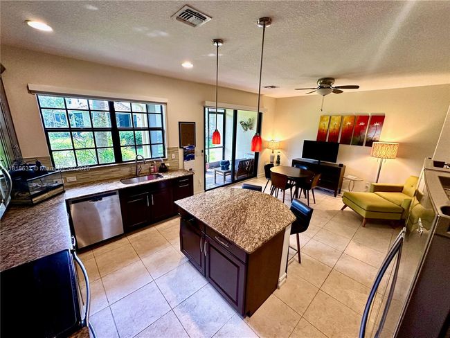 119 Riverwalk Cir E, Townhouse with 3 bedrooms, 3 bathrooms and null parking in Plantation FL | Image 8