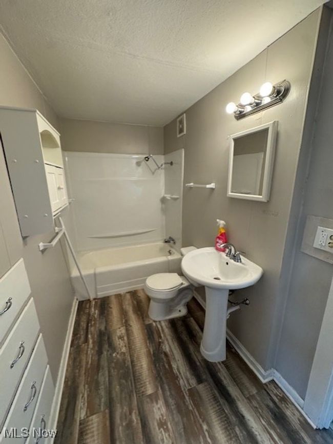2 - 29507 Euclid Avenue, Condo with 2 bedrooms, 1 bathrooms and null parking in Wickliffe OH | Image 6