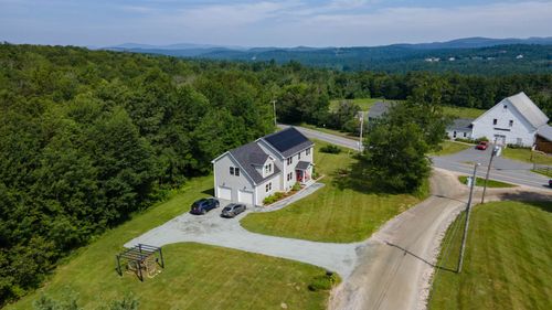 18 Stonehouse Rd, New London, NH, 03257-6153 | Card Image