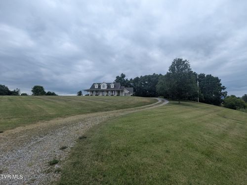9355 Lonesome Pine Trl, Mosheim, TN, 37818-2632 | Card Image