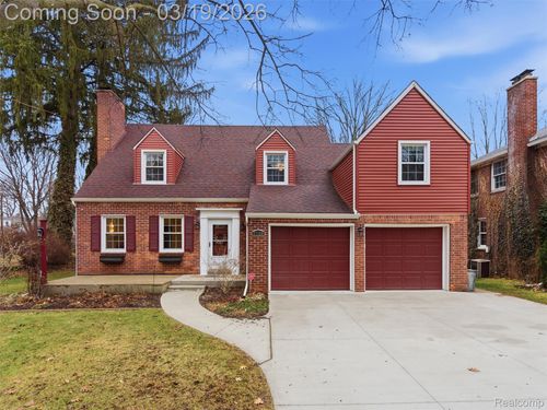 27320 Sunset Blvd E, Lathrup Village, MI, 48076-3516 | Card Image