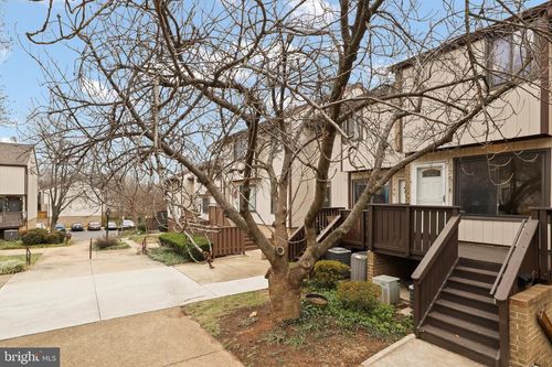 38b-1751 Westwind Way, MCLEAN, VA, 22102-1612 | Card Image