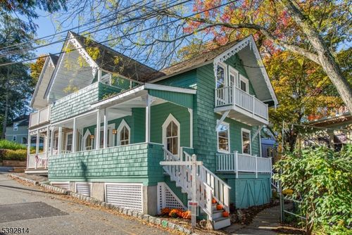 32 Fletcher Pl, Mount Tabor, NJ, 07878-9221 | Card Image