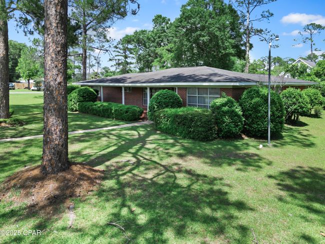 5370 Cherry St, House other with 2 bedrooms, 3 bathrooms and null parking in Graceville FL | Image 16