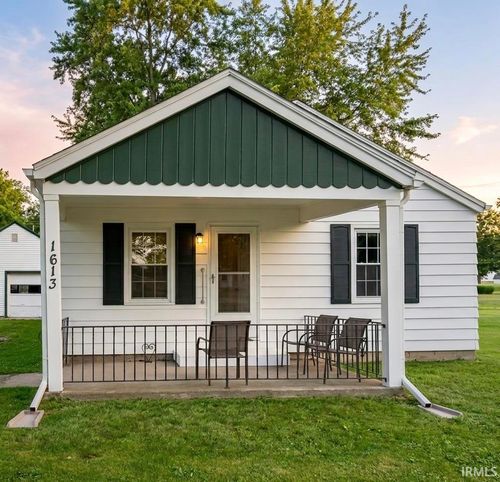 1613 Annette Avenue, Fort Wayne, IN, 46805-4901 | Card Image
