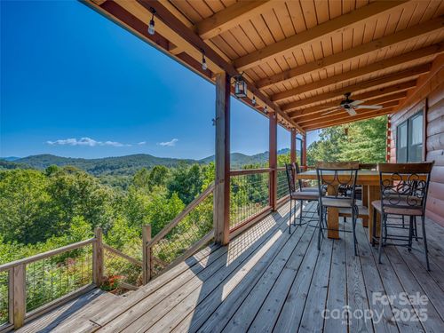 174 Big Raven Ln, Saluda, NC, 28773-8712 | Card Image