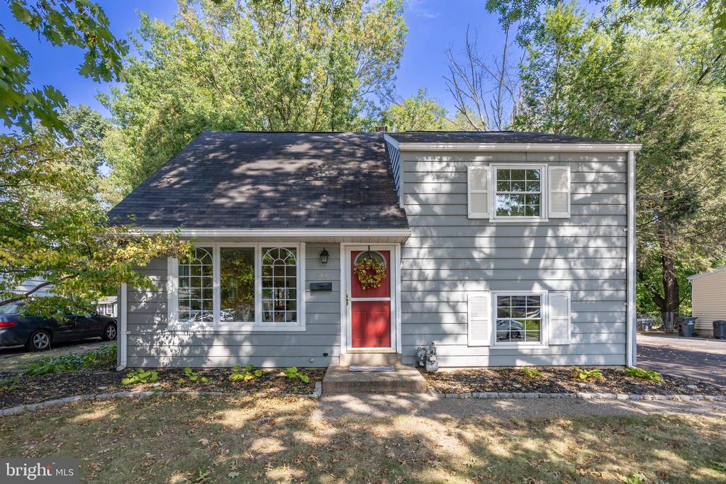 Valley Rd, Phoenixville, PA 19460