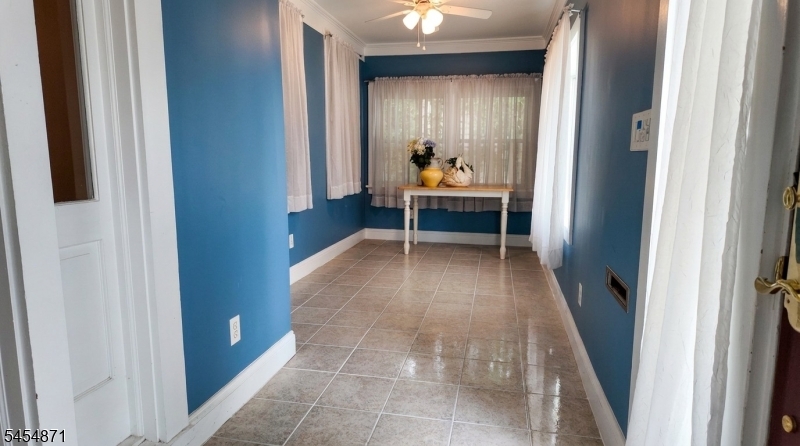 Residential in Springfield Twp. 5