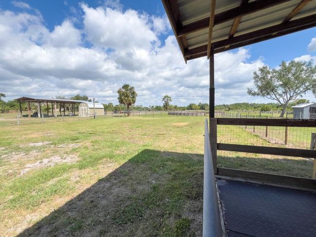 812 Jameson Rd, House other with 3 bedrooms, 2 bathrooms and null parking in Lithia FL | Image 42