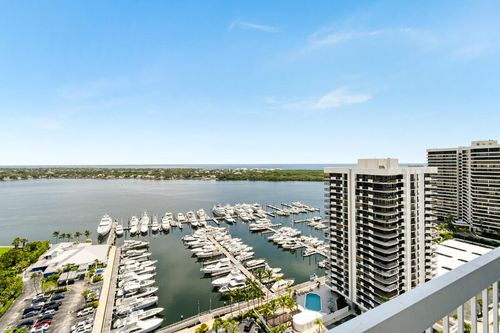 ph45-123 Lakeshore Dr, North Palm Beach, FL, 33408-3614 | Card Image