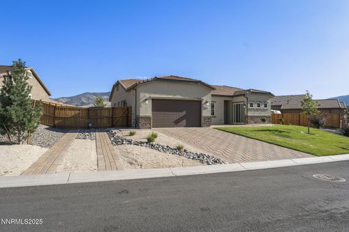 8352 Endsley Dr, Verdi, NV, 89439-8041 | Card Image