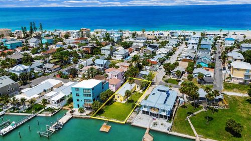 201 90th Ave, TREASURE ISLAND, FL, 33706-3356 | Card Image