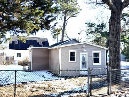 517 Jackson Ave, Brick, NJ, 08723-5159 | Card Image