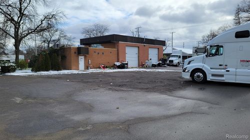 12750 Huron River Dr, Romulus, MI, 48174-1157 | Card Image