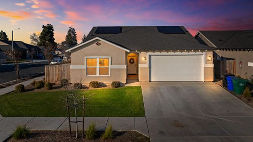 1942 W Date Ave, Porterville, CA, 93257-6770 | Card Image