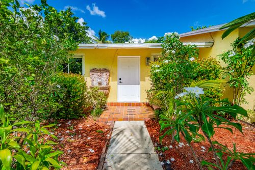 c-2501 Taylor St, Hollywood, FL, 33020-7516 | Card Image
