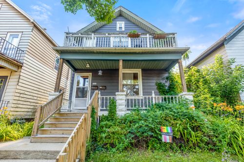 2525 N Weil St, Milwaukee, WI, 53212-3024 | Card Image