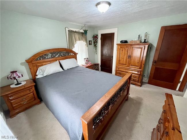 2515 S Linden Avenue, For Sale in Alliance Zoocasa