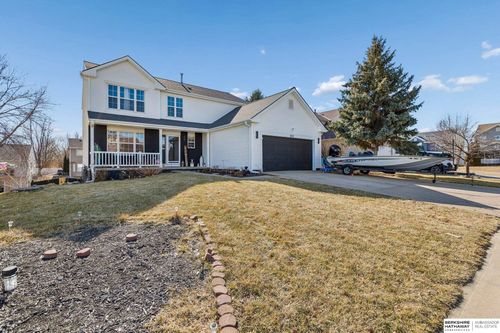 16121 R St, Omaha, NE, 68135-2915 | Card Image