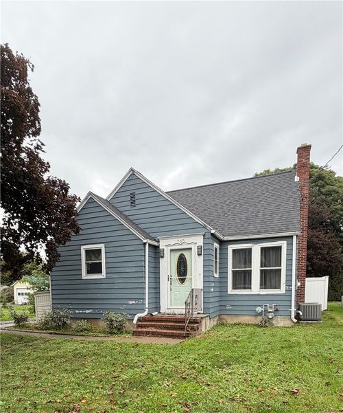 765 Spruce St, Elmira, NY, 14904-2105 | Card Image