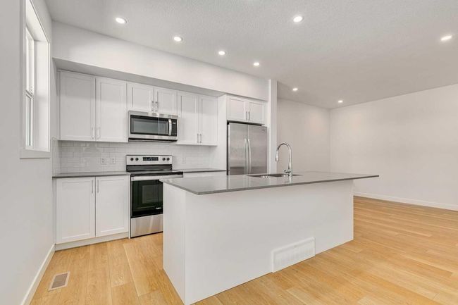 303 - 65 Belvedere Pt Se, Townhouse with 2 bedrooms, 3 bathrooms and 2 parking in Calgary AB | Image 8