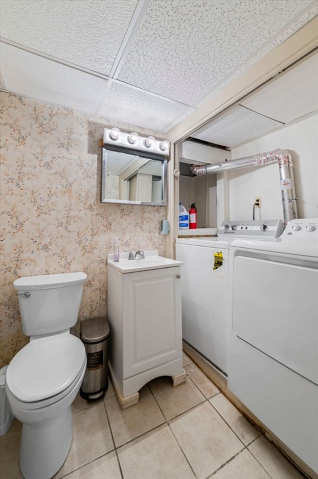 23 Hillcrest Rd, House other with 4 bedrooms, 2 bathrooms and 1 parking in Marblehead MA | Image 27
