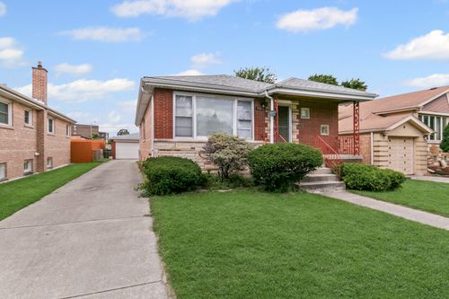 9826 S Harding Ave, Evergreen Park, IL, 60805-3345 | Card Image