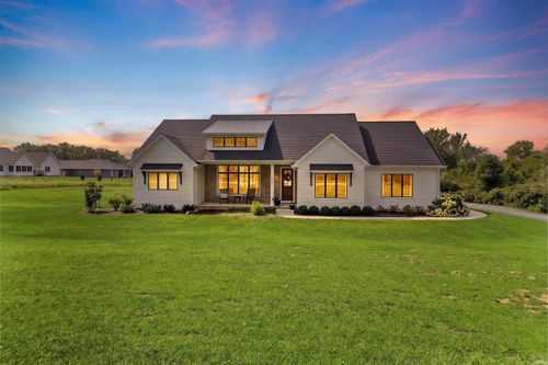 8948 E 600 S, Upland, IN, 46989-9311 | Card Image