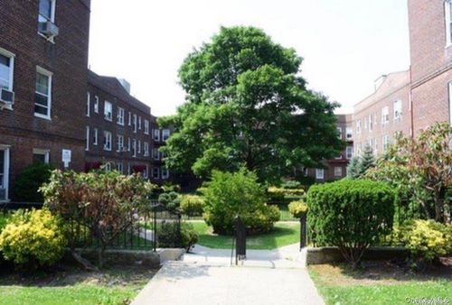 2-141-17 79th Ave, Kew Garden Hl, NY, 11367-3627 | Card Image