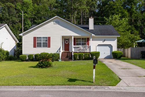469 Courtland Dr, Summerville, SC, 29486-1722 | Card Image