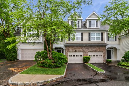 24-24 Crestview Ln, Danbury, CT, 06810-7163 | Card Image