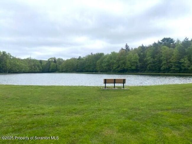Holiday Pocono | Image 39
