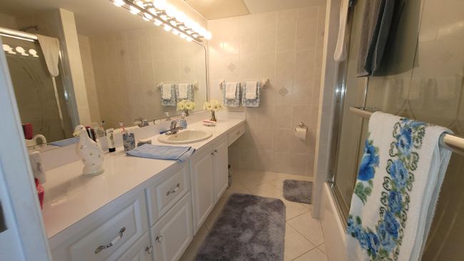 209 Greenbrier A, Condo with 2 bedrooms, 2 bathrooms and null parking in West Palm Beach FL | Image 9