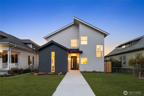 511 Morris Ave S, Renton, WA, 98057-2518 | Card Image