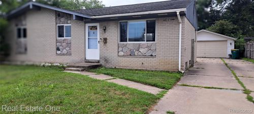 30525 Cherry Ave, Romulus, MI, 48174-3243 | Card Image