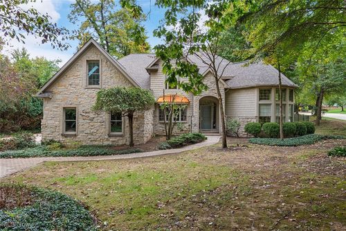 5412 Downingsgate Cir Nw, Canton, OH, 44718-3813 | Card Image